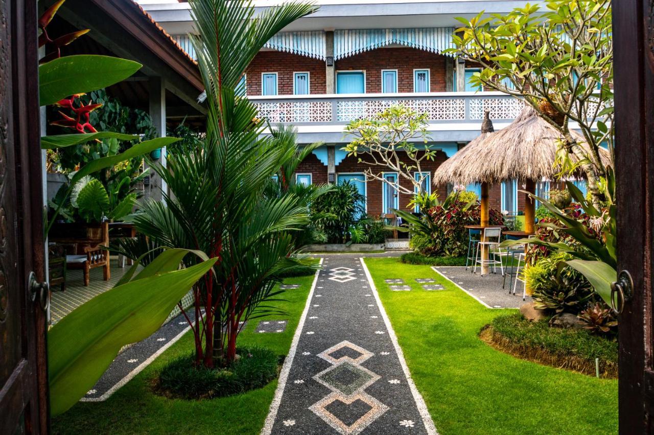 D-Anyar Stay And Surf Canggu Kültér fotó