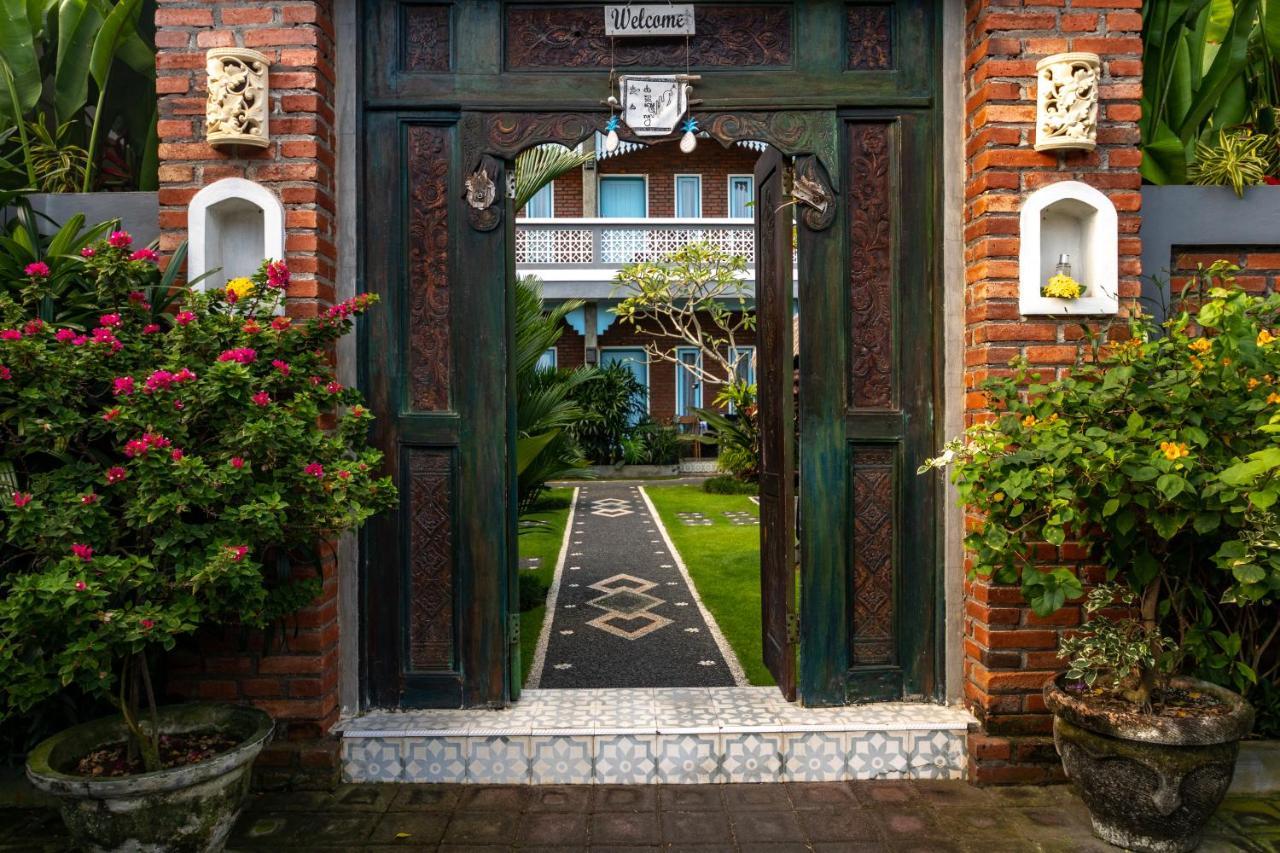D-Anyar Stay And Surf Canggu Kültér fotó
