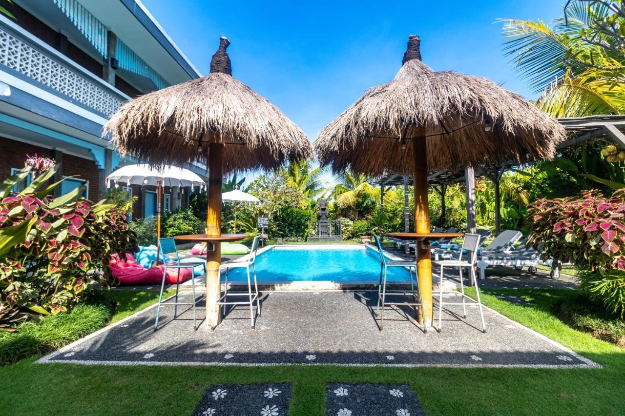 D-Anyar Stay And Surf Canggu Kültér fotó