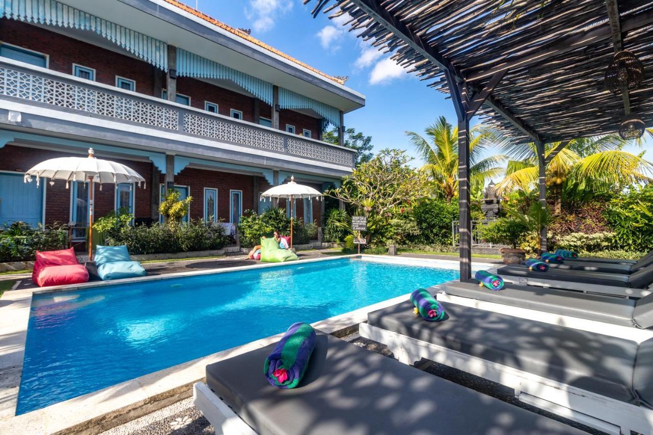 D-Anyar Stay And Surf Canggu Kültér fotó